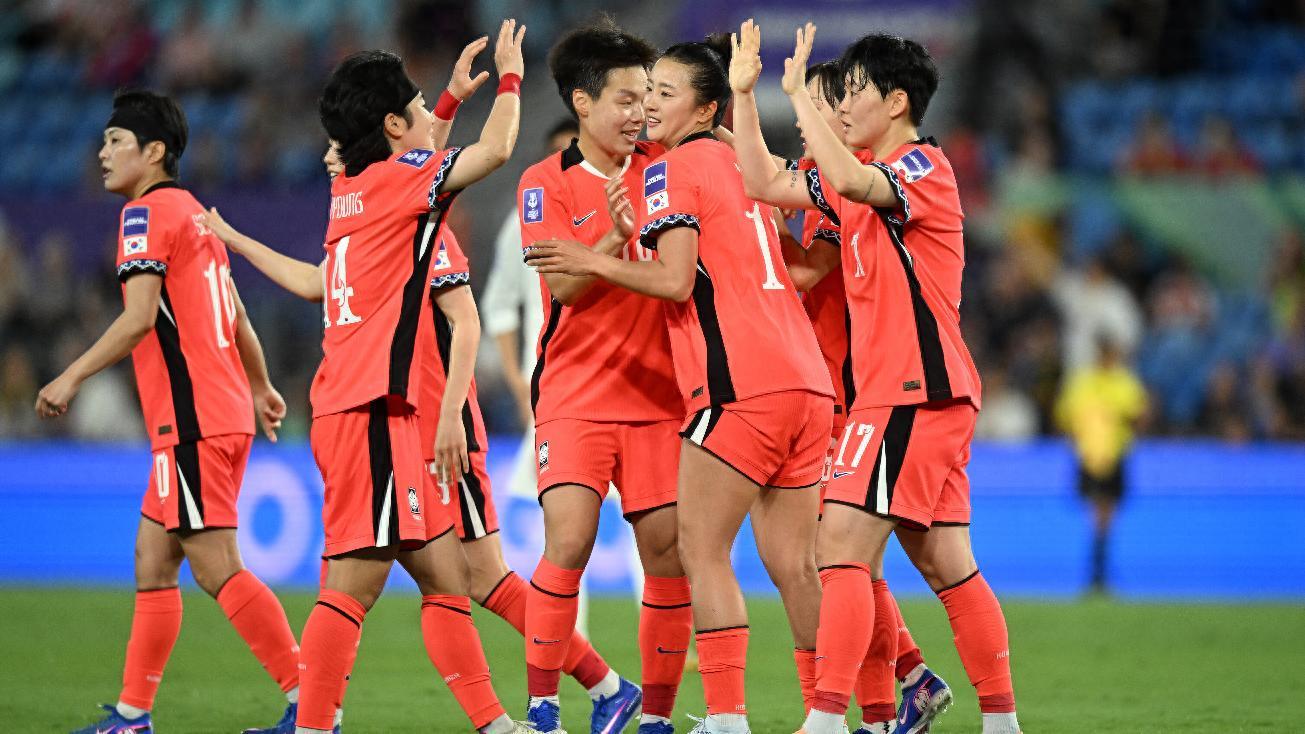 kaiyun-3-0！3-0！女足亚洲杯首个8强无限诞生，中国队冲四强传来好消息